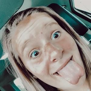 Meet your Posher, Savannah